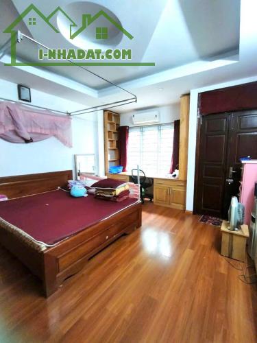 Thông số vàng phố Giáp Bát 40m2, 5 tầng Hoàng Mai, mặt tiền 4.5m cách phố 50m, gần ô tô - 1