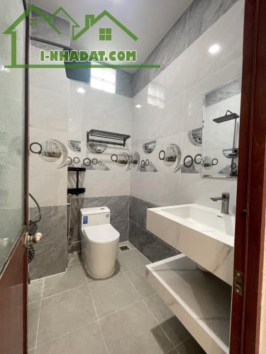 💥🏠🚘 SIÊU PHẨM TÊN LỬA, CẠNH AEON BÌNH TÂN, Ô TÔ VÀO NHÀ, 70M2, 4 TẦNG, 6PN, NHỈNH 6 TỶ