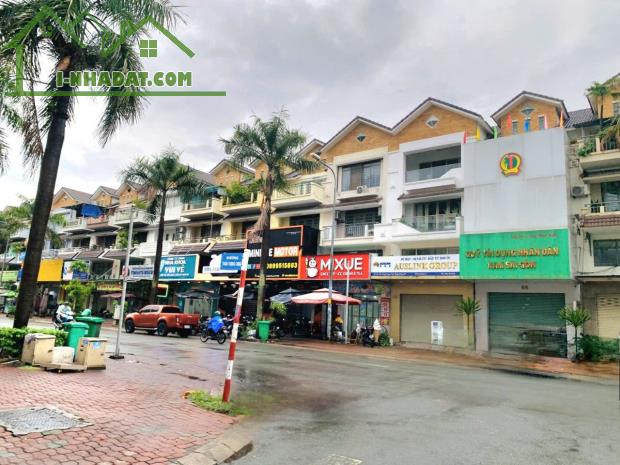 Bán Nhà Mặt Tiền Khu Nam Long, 125m2, 4 Tầng, Thang Máy, Chỉ 18 Tỷ 9, TTĐ, Quận 7