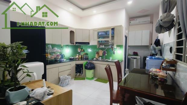Bán nhà mặt phố Q.9, 58m², 4 tầng, 6.7 tỷ, sổ hồng - 1