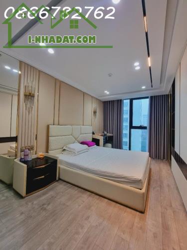 BÁN TÒA CC MINI TRẦN CUNG – LÔ GÓC – NGÕ THÔNG –250m2x7T  DÒNG TIỀN 250TR/THÁNG – 52 TỶ - 1
