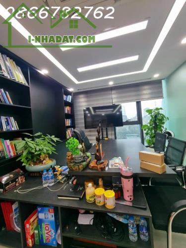 BÁN TÒA CC MINI TRẦN CUNG – LÔ GÓC – NGÕ THÔNG –250m2x7T  DÒNG TIỀN 250TR/THÁNG – 52 TỶ - 2