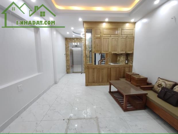 BÁN NHÀ –PHỐ VĂN TRƯƠNG-QUẬN ĐÔNG ĐA- XÂY MỚI 6 TẦNG – THANG MÁY- NGÕ Ô TÔ - 3