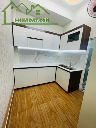 Nhà đẹp sang trọng với thiết kế hiện đại 3PN gần chợ hóc môn - 4
