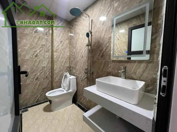 Bán nhà 5 tầng phố Lê Lợi, Hà Đông - Thang máy, nội thất cao cấp, giá chỉ 8,3 tỷ - 2