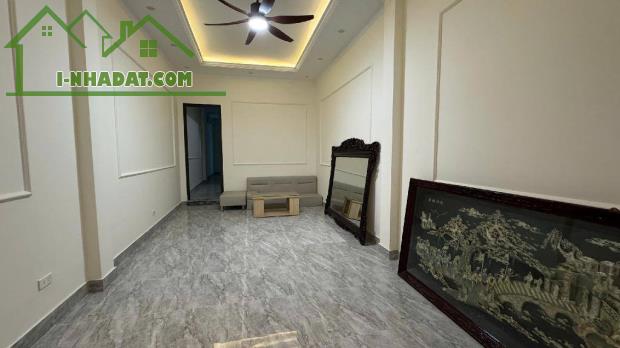 🏡 Nguyễn Văn Cừ - Long Biên - 71m2 - 11,7 tỷ - Dân xây - Ô tô - 2 thoáng - 1