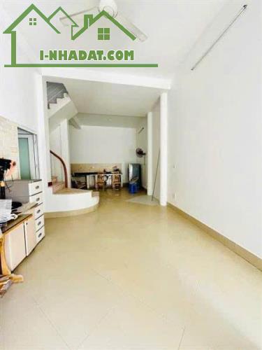 NHÀ HIẾM CÓ TRUNG TÂM TÂY HỒ, GIÁP RANH HOÀN KIẾM, BA ĐÌNH - TP Hà Nội