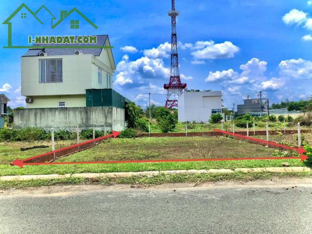 Bán đất Thị Trấn Củ Chi 235m2 full thổ (12×20 ), Sổ hồng riêng, Giá 450 triệu