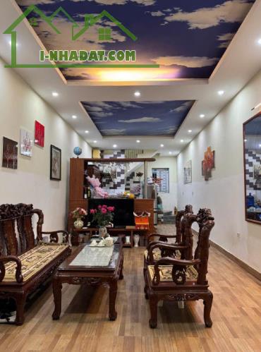 BÁN NHÀ 3 TẦNG  5.4X tỷ  NGÕ 302 XUÂN PHƯƠNG - 2