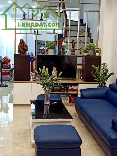 BÁN NHÀ CHỢ PHẠM VĂN HAI - NGUYỄN BẶC TÂN BÌNH, DT 60M² - 2