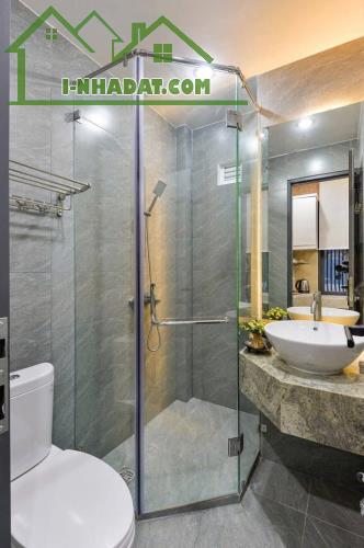 BÁN NHÀ ĐẸP, 4 TẦNG, 3PN, 4WC - VỊ TRÍ VÀNG ĐỀ THÁM, QUẬN 1 - CHỈ 5.7 TỶ - 4