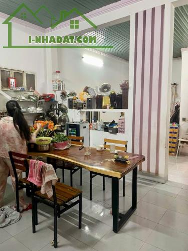 Nhà hẻm 39 Tuệ Tĩnh đường nhựa ô bàn cờ - chỉ 2,350tỷ
