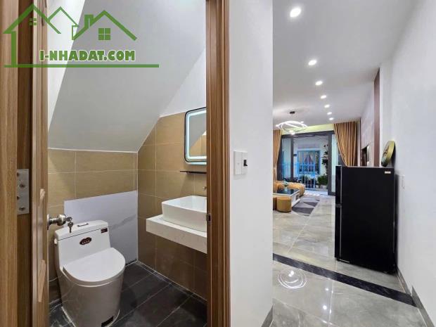 🏠 đẹp cạnh ĐH Duy Tân , Nguyễn Văn Linh, Hải Châu nhỉnh 3 tỷ - 2