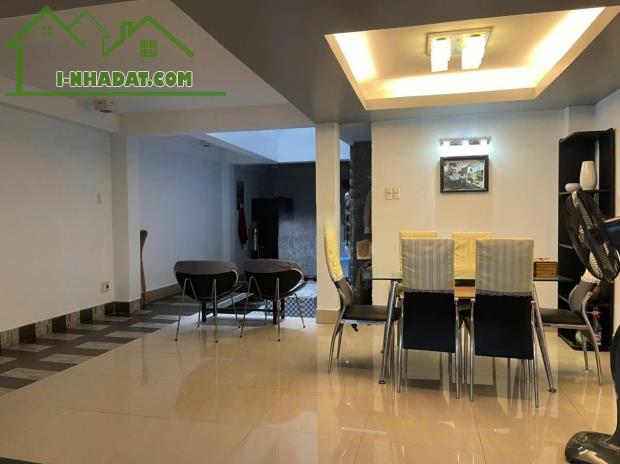 300M2 3 MẶT TIỀN SÁT QUẬN 1 - 10M x 30M - 1 HẦM 7 TẦNG - KINH DOANH - ĐẦU TƯ - 40 TỶ - 2