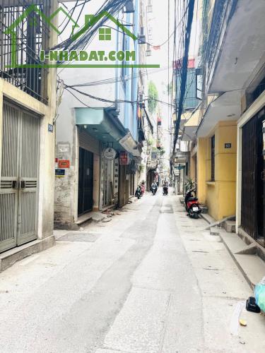 Bán nhà ngõ Hoà Bình 7, 70m2 3 tầng giá HẠ CHÀO chỉ còn 11,9 tỷ