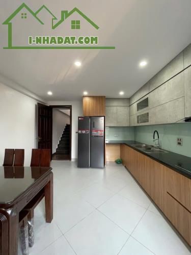 VIP nhà Lâm Hạ 5T thang máy phân lô, gara oto, full nội thất, 2 thoáng, 70m, nhỉnh 17 tỷ - 2