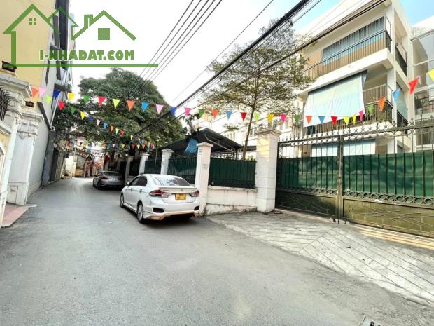 NHÀ MỚI SẴN VỀ Ở LUÔN - 3 THOÁNG - NGÕ Ô TÔ LÙI TẬN CỬA - MẶT TIỀN MIÊN MAN 5.2M - 4