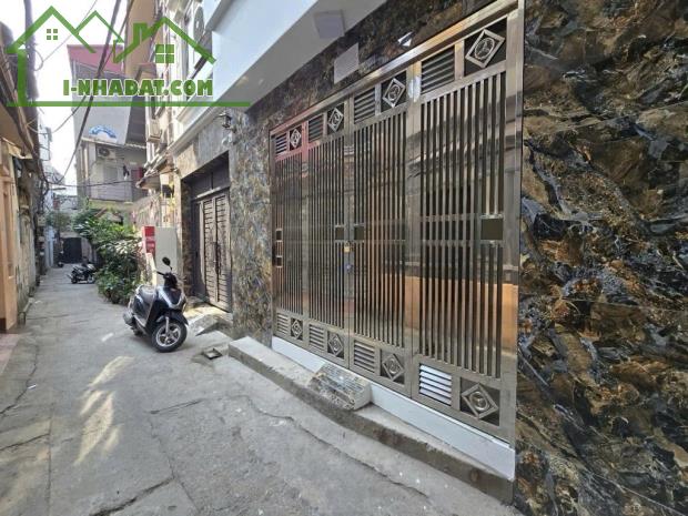 NHÀ MỚI SẴN VỀ Ở LUÔN - 3 THOÁNG - NGÕ Ô TÔ LÙI TẬN CỬA - MẶT TIỀN MIÊN MAN 5.2M