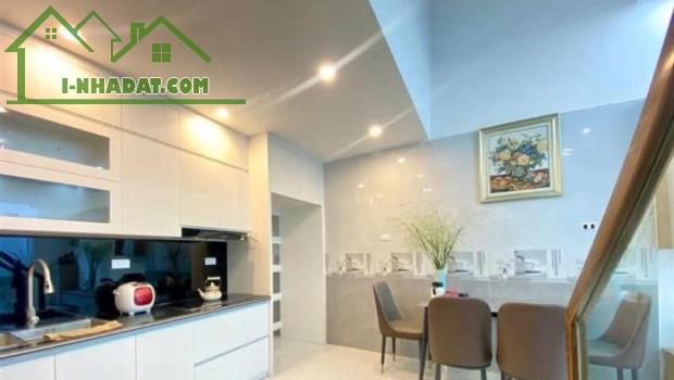 Bán nhà Dư Hàng, Dư Hàng, Lê Chân, Hải Phòng. 3 tầng, 58m2, 2,88 tỷ. Ngang 4m. D2 - 1