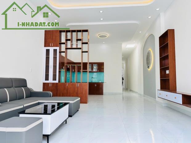 Bán nhà gần Công An, chợ, trường, y tế P.Trảng Dài DT150m2, 3PN, sân hơi - 1