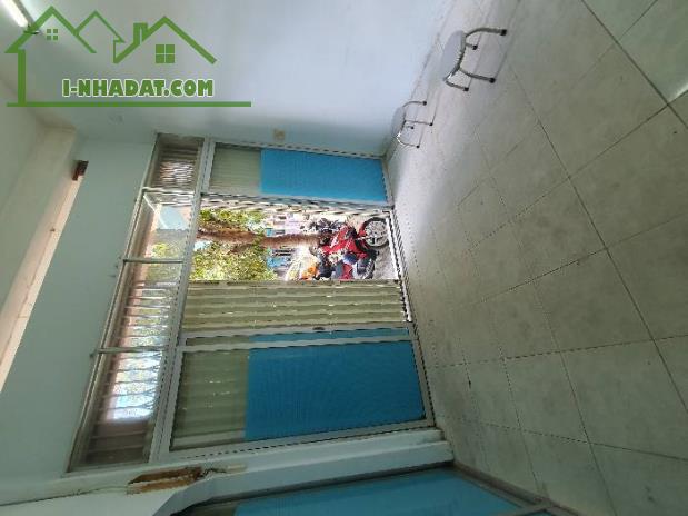Cần bán nhà gấp ngang 7m 3.8 tỷ