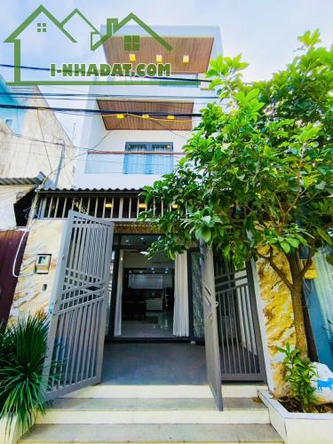 Nhà đẹp Hiệp Phú, 1 trệt 1 lầu, vị trí đẹp, 56m², sát Ngã tư Thủ Đức, chỉ 4,75 tỷ!