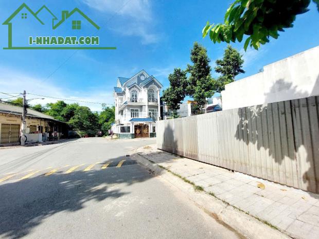 Chỉ 2 tỷ KDC CÁT TƯỜNG PHÚ NGUYÊN Lô góc 2 mt thổ cư shr 12x12..thuộc MHN LONG AN