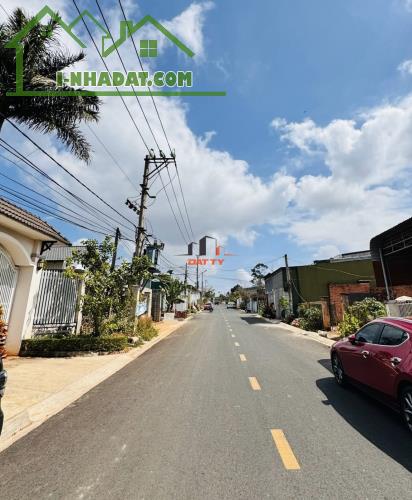 Đất mặt tiền A5 Phạm Ngũ Lão 10x26m   Thổ cư 150m2