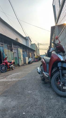 cần bán gấp nhà 1 trệt 2 lầu 4ph ngủ gần chợ đầu mối hóc môn giá 4,5 tỷ - 4