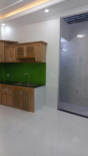 cần bán gấp nhà 1 trệt 2 lầu 4ph ngủ gần chợ đầu mối hóc môn giá 4,5 tỷ