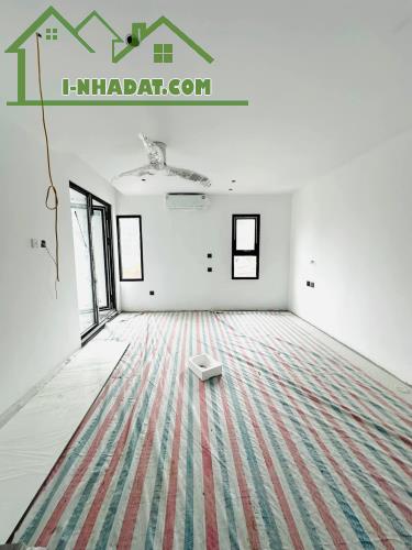 NHÀ MẶT PHỐ QUẢNG AN TÂY HỒ, VỊ TRÍ ĐẸP VIEW HỒ 6 TẦNG KINH DOANH, DT 200M2 GIÁ 200 TỶ