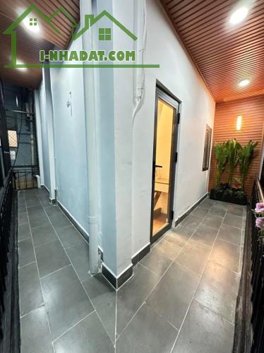 SIÊU PHẨM NHÀ ĐẸP ĐÓN TẾT - LÔ GÓC THOÁNG MÁT - CHỦ TẶNG NỘI THẤT XỊN - HXH NHỎ SÁT MẶT - 1