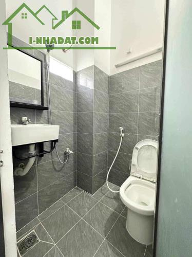 Bán nhà Mặt tiền Tây Sơn - gần Chợ Tân Hương, DT: 4.9x24m, 7 tầng - 21 PN, 13.9 tỷ