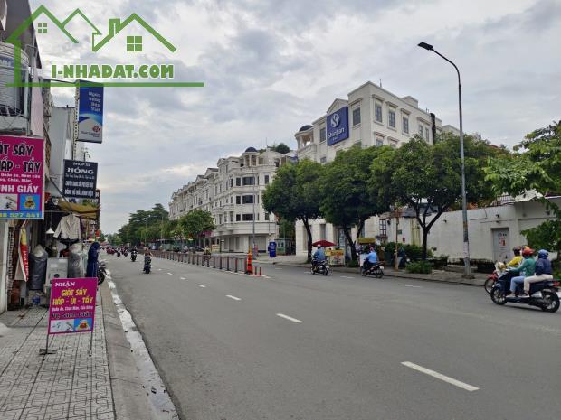 Bán nhà MT đối điện CITYLAND Phan Văn Trị P.10 Gò Vấp 96m2 giá 16.5 tỷ