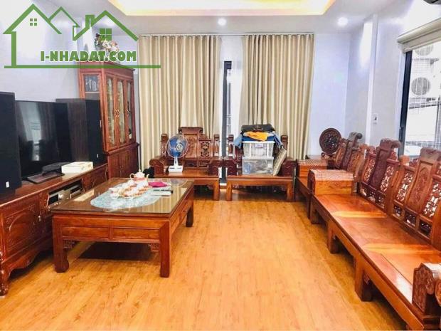 NHÀ BIÊN GIANG ÔTÔ ĐỖ CỬA CĂN GÓC 3.5TỶ
