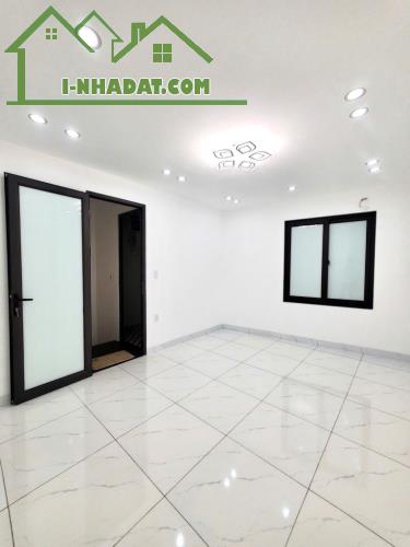 Bán nhà Lò Đúc 25m 4 tầng - 1 nhà ra ngõ 3 gác, 30m lên ô tô. - 1