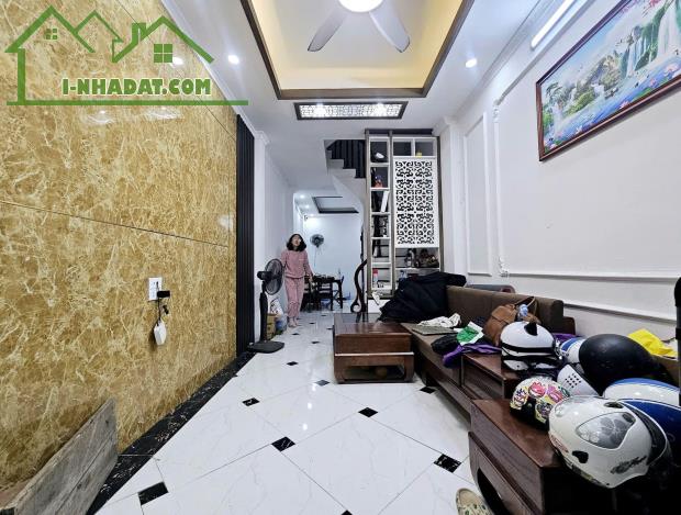 TRUNG VĂN SIÊU RẺ CHỈ 5 TỶ xx - NHÀ 4 TẦNG DT RỘNG 36M2 - 15m RA OTO ĐỖ. - 4