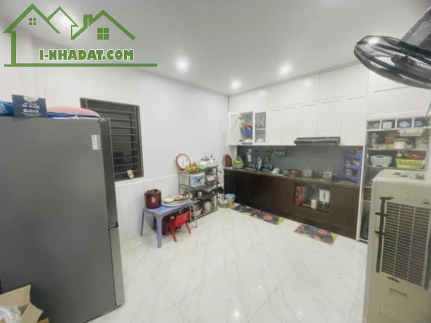 Siêu phẩm lô góc Thạch Bàn 44m2 ô tô vào nhà, 4 tầng, 5 ngủ, 3WC giá chỉ 5.8 tỷ - 1