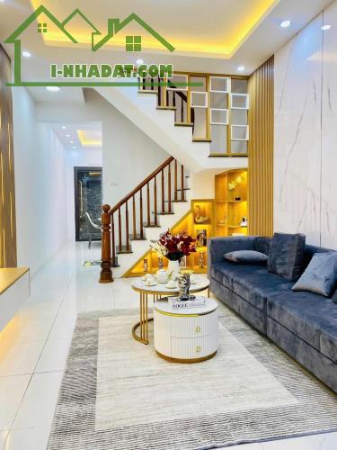 Cách phố Minh Khai 30m, nhà đẹp, ảnh thật 4 tầng, trước nhà sân rộng 10 mâm cỗ 9.2 tỷ - 1