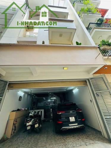 VIP NHẤT PHỐ LẠC TRUNG - PHÂN LÔ ĐẲNG CẤP- THÔNG BÀN CỜ-  2 Ô TÔ NGỦ TRONG NHÀ- KINH - 1