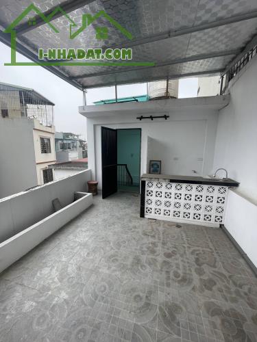 Bán Nhà Dân Xây Phố Ngọc Thụy, 35m2 x 4 Tầng, Ngõ Thông 3 Gác, Giá Đầu Tư Chỉ 5,9 Tỷ