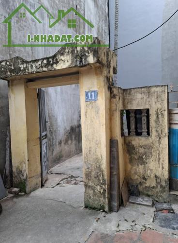 BÁN NHÀ ĐẤT ĐỊNH CÔNG . NGAY CHỢ . TRUNG TÂM . DT 121M . MT 7M6 - 2
