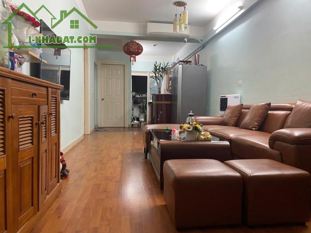 Chính chủ bán căn hộ 66.7m2 nội thất xịn xò Chỉ hơn 2 tỷ bao thuế phí