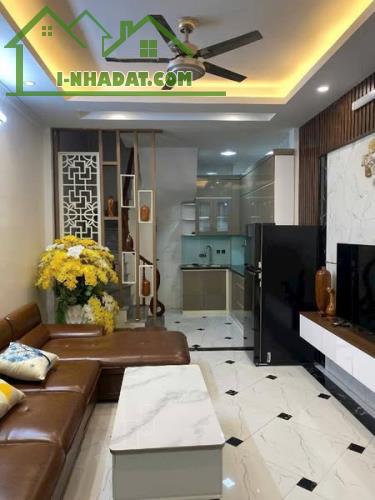 NHÀ ĐẸP YÊN NGHĨA HÀ ĐÔNG - 31M 5TẦNG - NGAY CHỢ TỔ 8 - 10M RA ĐƯỜNG Ô TÔ TRÁNH - GIÁ 4,65 - 1