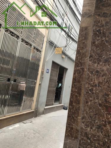 Nợ tiền bán gấp Chùa Quỳnh 18m/20mT2, 3 tầng, mặt tiền 2.7, 4.2 tỷ Hai Bà Trưng.