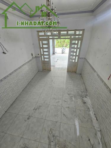 Bán mặt tiền chợ Tân Thới Hiệp - Quận 12 sát Gò Vấp - chuẩn bị mở đường 25m.  Nhà 3 tầng - 1