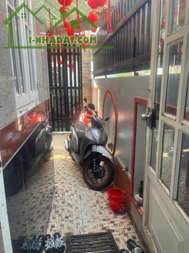 Nhà 6.2x10.5m/2lầu/ST Bông Sao P5Q8