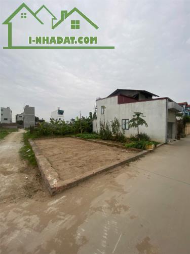 Lô góc CC cần bán Đất TT Quang Minh,full TC 54m,kinh doanh vip,giá đầu tư.