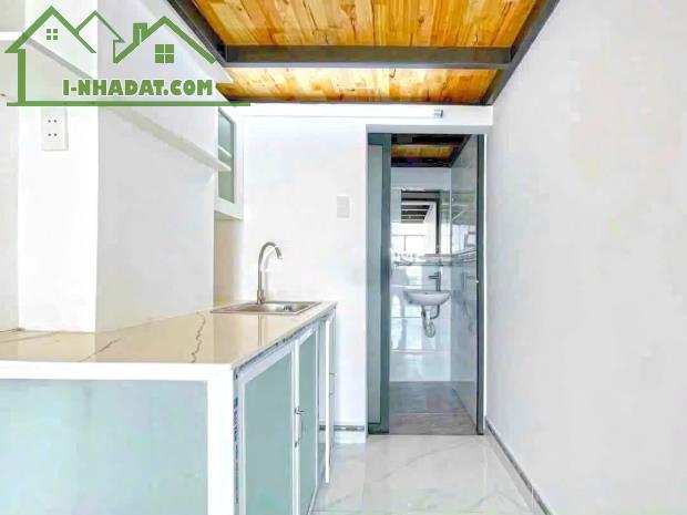 Căn hộ dịch vụ 3 lầu ST 11 phòng hẻm 3m Nguyễn Thị Thập, Quận 7 - 2