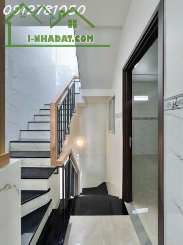 BÁN NHÀ 3 TẦNG, 75M², 4PN, Q.12, TP.HCM - GIÁ 5.2 TỶ - SỔ HỒNG CHÍNH CHỦ - 2